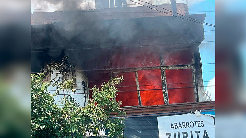 Se incendia vivienda en Morelia, Michoacán, solo hubo daños materiales  