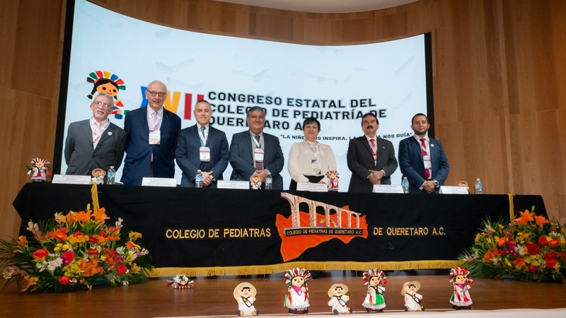 Inaugura Secretaria de Salud Congreso del Colegio de Pediatras de Querétaro 