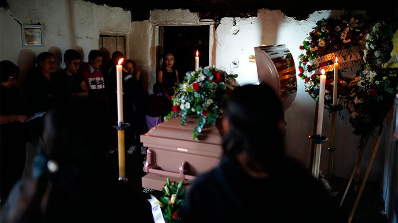 En Irimbo, Michoacán: Dan último adiós a migrante michoacano que falleció en operativo del ICE en EU 