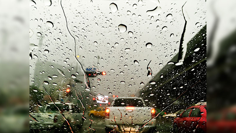 Tras intensas lluvias en Xalapa se reportaron al menos 34 viviendas dañadas y afectaciones en la infraestructura eléctrica 
