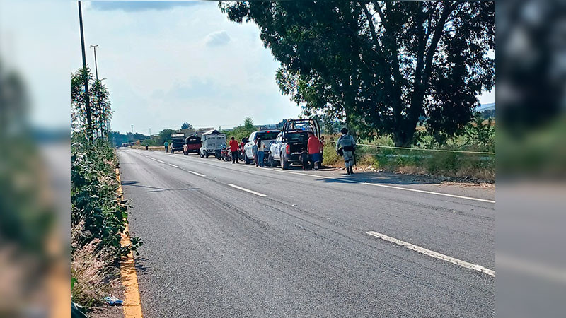 Localizan a hombre con impactos de arma de fuego al costado de la carretera en la comunidad de San Juan de la Vega 