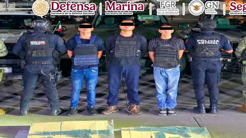 Caen tres por extorsión, en Tabasco; les aseguran armas y estupefacientes 