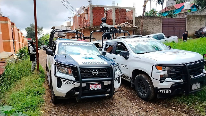 En Uruapan, Michoacan, policías rescatan a dos personas secuestradas; los facinerosos huyeron  