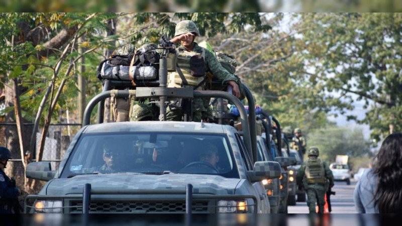 Se enfrentan policías y delincuentes tras hallazgo de campamento clandestino en Ario, Michoacán  