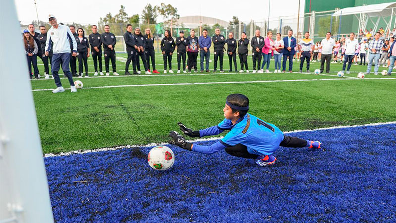 Queremos que las niñas y niños se sientan nicolaitas: Yarabí Ávila; arranca el Centro de Formación de Fútbol “La Madriguera” 