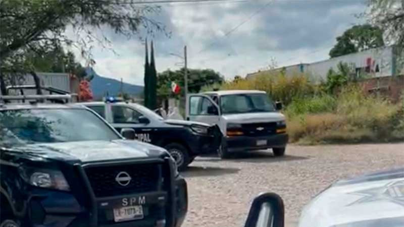 Ultiman a conductor de plataforma en San Juan del Río, Queretaro 