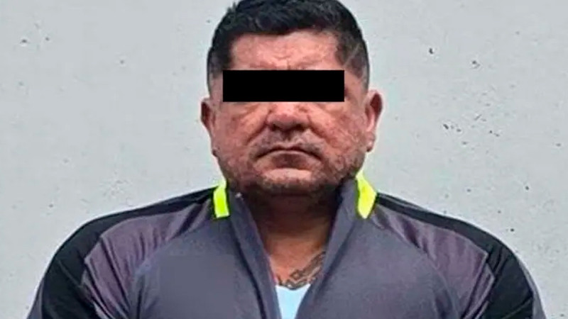 Revientan punto de almacenamiento de estupefacientes en CDMX; aseguran arsenal y un hombre 