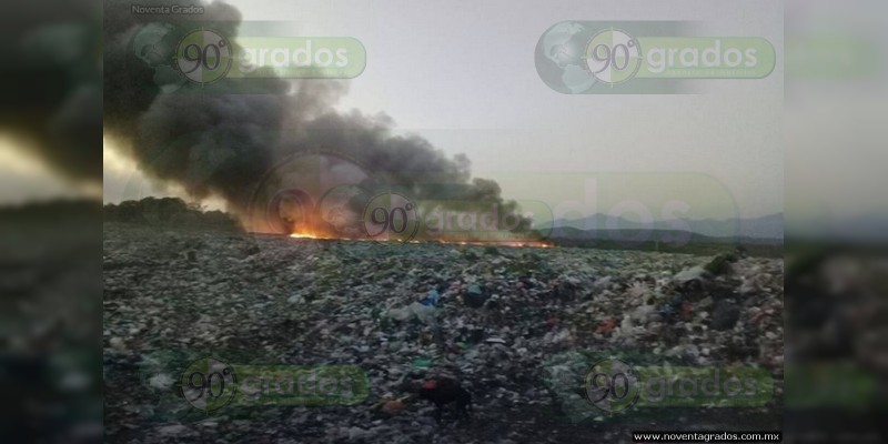 Se registra incendio en el basurero municipal de Apatzingán 