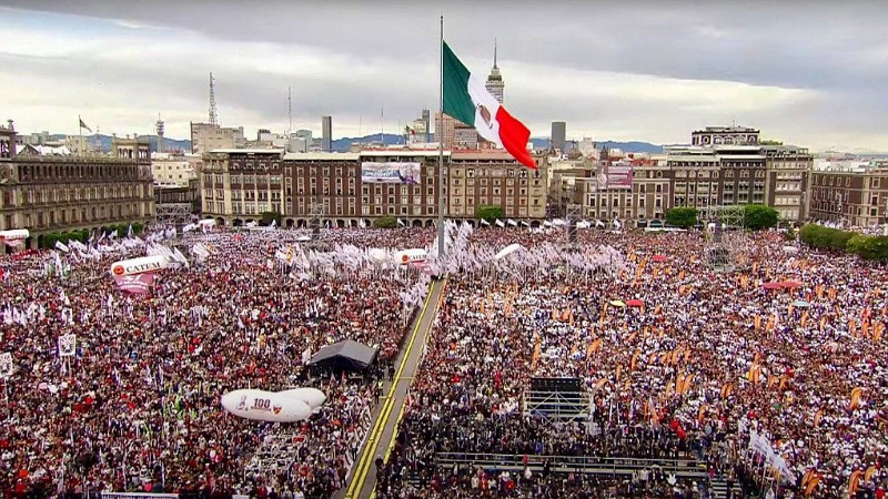 Claudia Sheinbaum rinde mensaje con motivo de su primer año de Gobierno; Zócalo lució repleto 