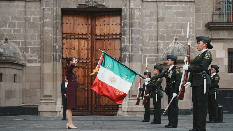 Omar García Harfuch reconoce a Claudia Sheinbaum por su primer año de Gobierno; destaca que homicidios dolosos se han reducido 32% 
