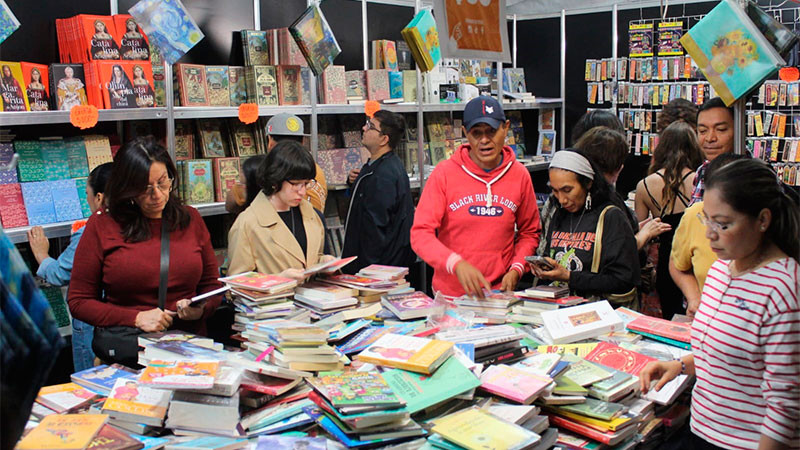 Libreros y editoriales, con excelentes resultados en Feria Internacional del Libro y la Lectura de Morelia  