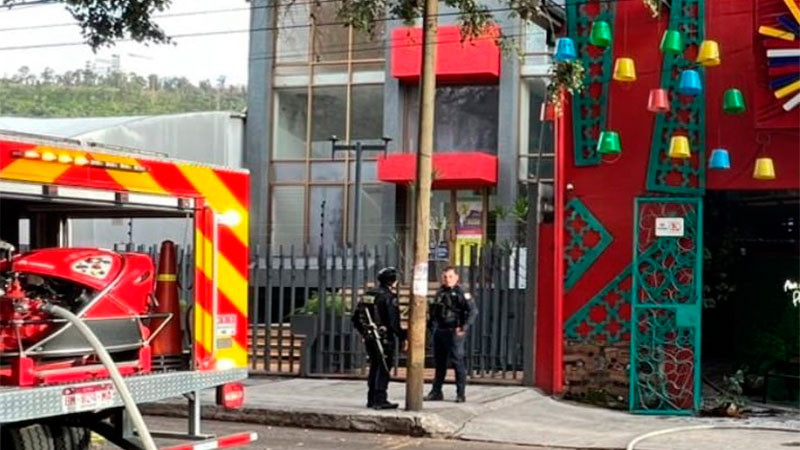 Se registra incendio de un horno de leña en un restaurante de Morelia, Michoacán; solo hubo daños materiales  