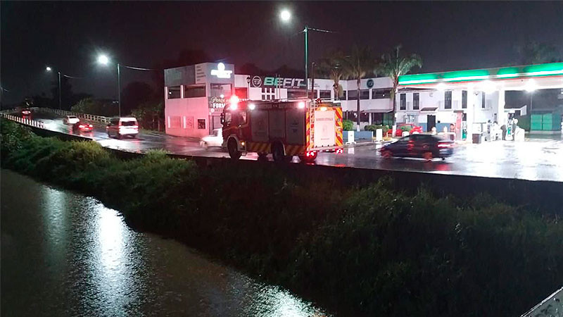 Mantiene Gobierno de Michoacán operativo de vigilancia ante desfogue controlado de la presa de Cointzio 