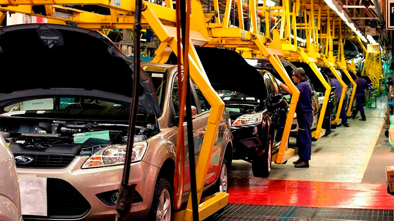 Producción de autos en México cae levemente en primeros 9 meses de 2025