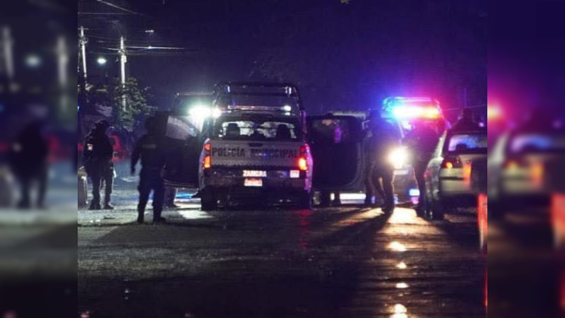 Ayuda traicionera: Fingen ayudar a cambiar llanta y terminan robando camioneta en la carretera Pátzcuaro - Uruapan, Michoacán  
