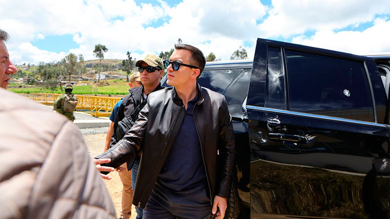Atacan caravana en la que viajaba el presidente de Ecuador; hay 5 detenidos 