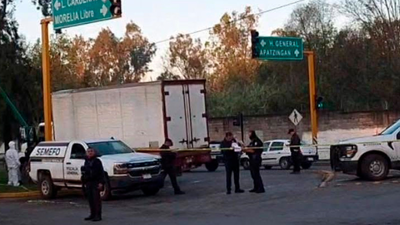 Ultiman a chofer de camión de carga en Uruapan, Michoacán  