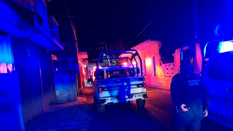 Balean vivienda en Uruapan, Michoacán; solo hay daños materiales  