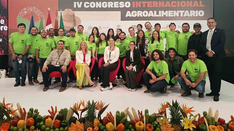 Alumnas de la UAG impulsan proyectos de emprendimiento en Congreso Agroalimentario 
