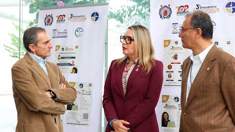 Yarabí Ávila recibe al doctor Omar Masera, Premio Nobel de la Paz, quien brinda ponencia magistral en la UMSNH 
