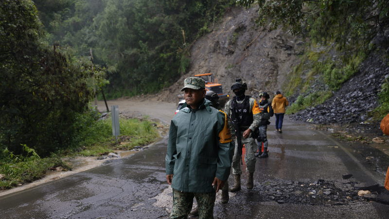 Recorre Gobernador de Querétaro zonas afectadas por las lluvias 