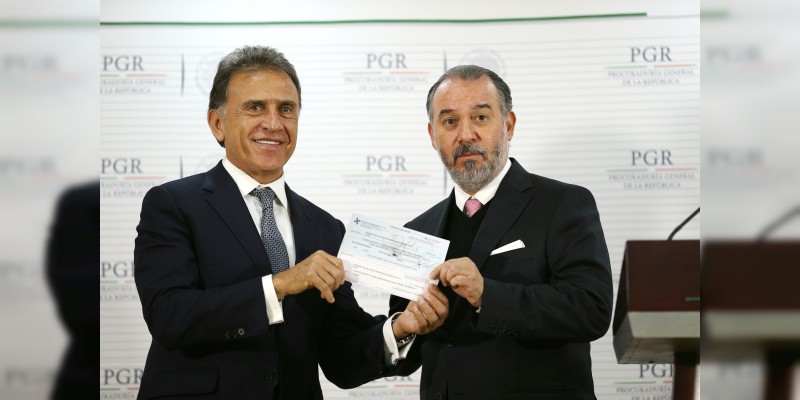 Recuperan la PGR y la SHCP más de 172 millones de pesos del Gobierno de Veracruz 