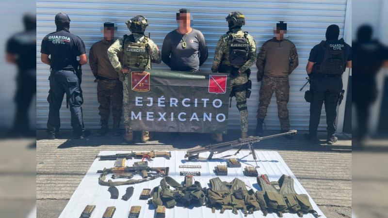 Cae célula armada con Barrett calibre 50, fusiles y granadas tras balaceras y ataque a la Presidencia de Zinapécuaro, Michoacán 