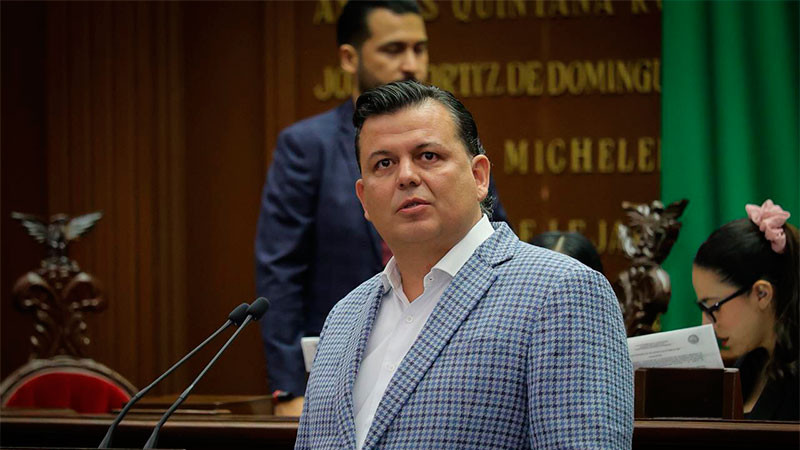 Memo Valencia el único diputado que votó contra el abusivo aumento al presupuesto del Congreso de Michoacán 