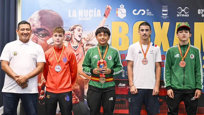 Estudiante del COBAQ Querétaro gana oro en Torneo de Box en España 