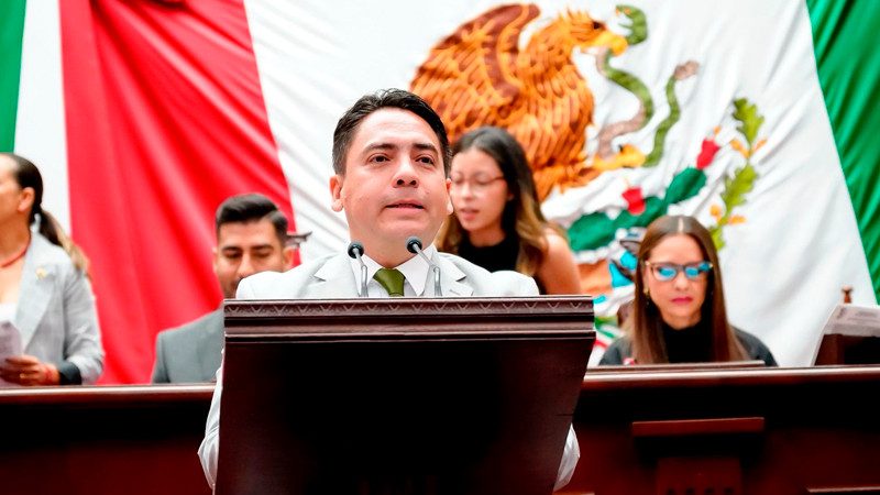 Iván Vera impulsa reforma a la Ley de Salud en Michoacán para garantizar igualdad de oportunidades profesionales en cargos directivos del sector 