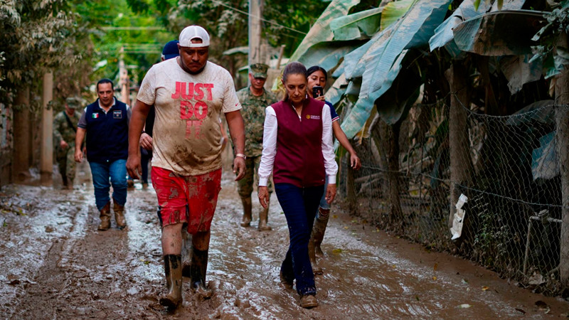 Sheinbaum supervisa entrega de ayudas en Veracruz tras intensas lluvias