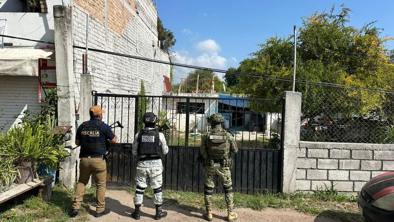 Aseguran droga y detienen a un hombre durante cateo en Álvaro Obregón, Michoacán 
