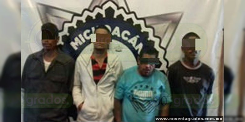 Detienen a 6 presuntos delincuentes con droga y un arma en Zamora, Michoacán - Foto 1 