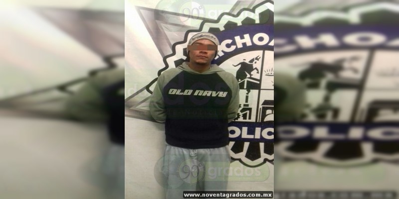 Detienen a 6 presuntos delincuentes con droga y un arma en Zamora, Michoacán - Foto 3 