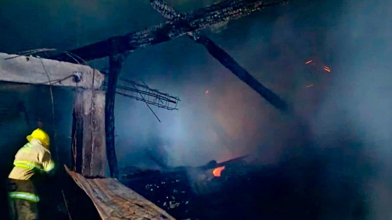 Se quema vivienda en Tangancícuaro, Michoacán