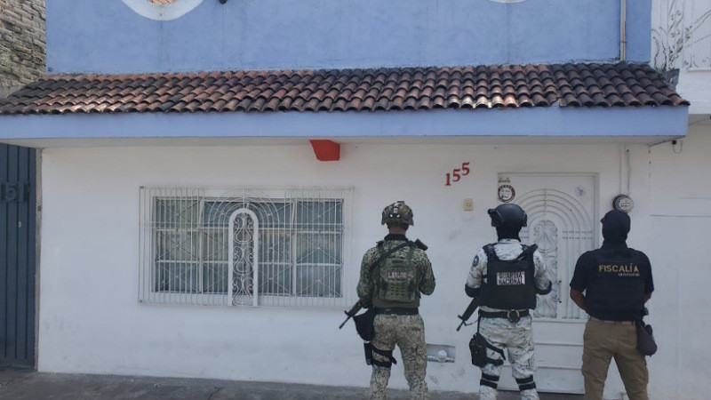 Tras cateo en Morelia, Michoacán aseguran 750 dosis de estupefaciente y detienen a una persona