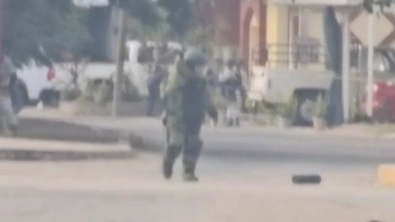 Expertos en explosivos de la SSP Michoacán, aseguran y desactivan artefactos en Buenavista, Michoacán