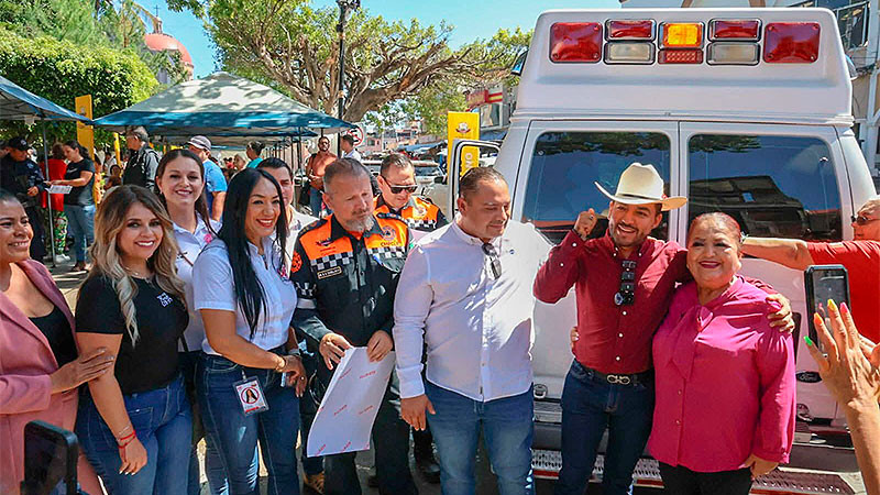 Los Reyes avanza con unidad y compromiso ciudadano; nueva ambulancia para Protección Civil y Bomberos 