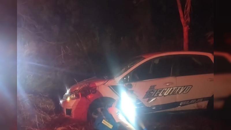 Muere taxista tras accidentarse en el tramo Uruapan – Pátzcuaro de la autopista Siglo XXI, en Michoacán  