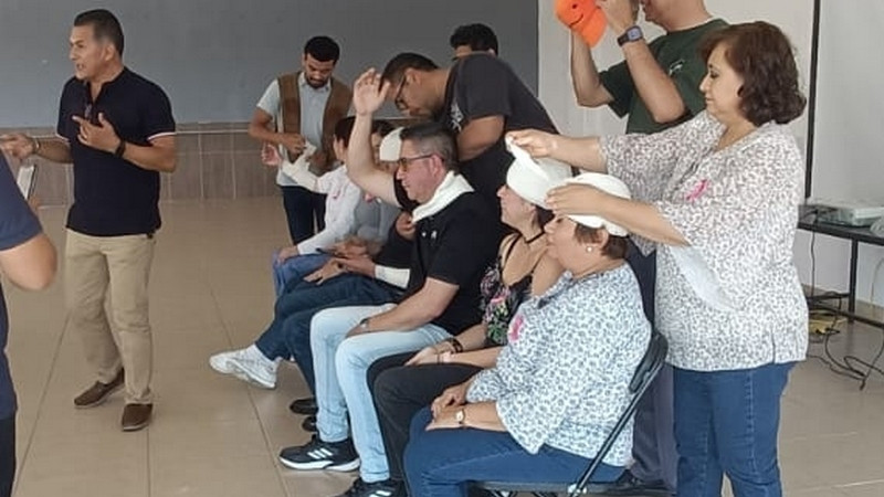 Capacita SESA a docentes y personal administrativo de la UTEQ como Primer Respondiente 