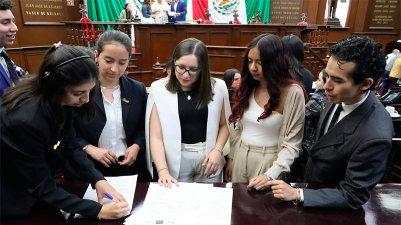  Iniciativas presentadas en el Parlamento Juvenil Incluyente 2025, serán tomadas en cuenta por la 76 Legislatura de Michoacán  