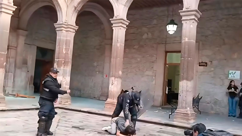 Inicia carpeta de investigación la FGE de Michoacán por daños en Palacio de Gobierno; hay 8 detenidos  