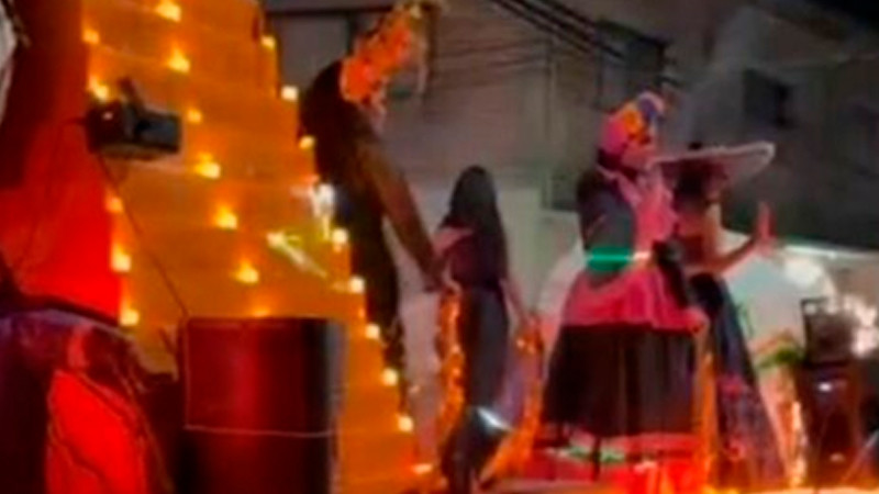 Explota carro alegórico de Día de Muertos en Morelos; hay al menos 10 heridos 