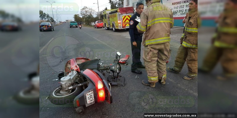 Motociclista es atropellado en Morelia - Foto 2 