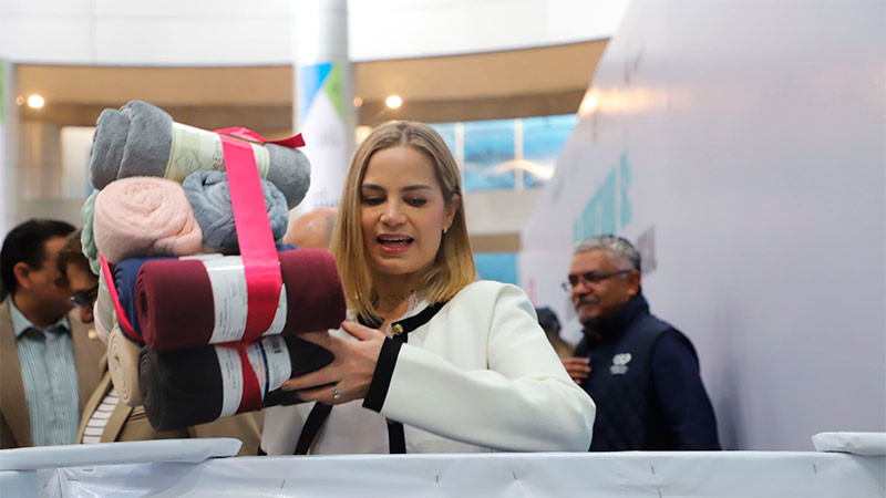 Inicia el SEDIF de Querétaro colecta de cobijas para temporada invernal  