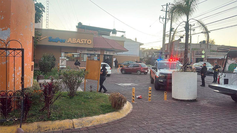 Fallece adolescente tras ser baleado a la altura de la tienda "Super Abasto" en Zamora, Michoacán  