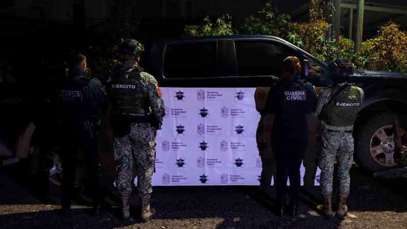 En Hidalgo, Michoacán aseguran 10 vehículos y cartuchos de alto calibre 