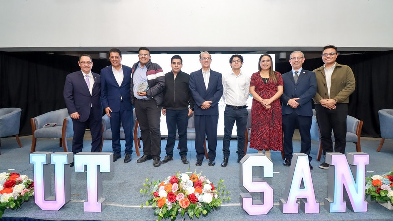 Reconocen a ganadores del Premio Querétaro de Ciencia, Tecnología e Innovación 