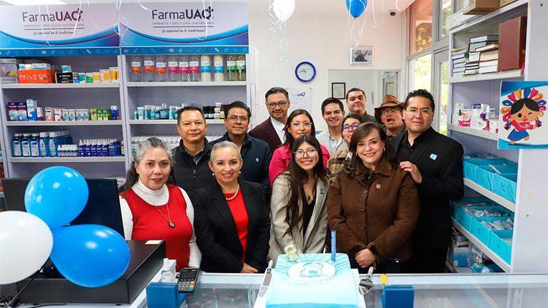 Celebra la Farmacia Universitaria "FarmaUAQ" su octavo aniversario  
