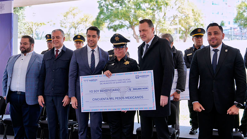 Entregan Mauricio Kuri y Felifer Macías 300 apoyos económicos en materia de vivienda al personal de la SSP del municipio de Querétaro  